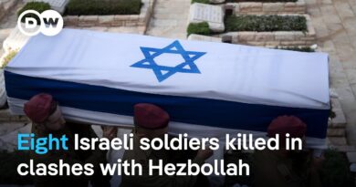 Israel sends more ground troops into Lebanon as first combat deaths reported | DW News