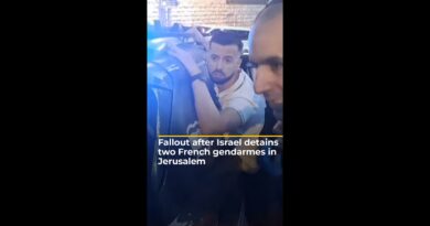 Fallout after armed Israeli police detain two French gendarmes in Jerusalem | AJ #shorts