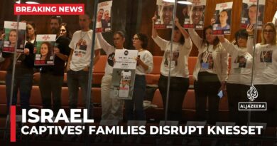 Families of Israeli captives confront PM Netanyahu in the Knesset