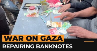 Poverty hit Palestinians repair banknotes in Gaza | Al Jazeera Newsfeed