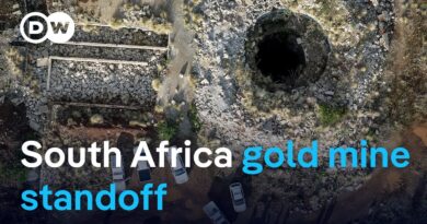 South African gold mine siege in third week | DW News