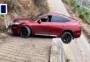 Chinese driver skilfully manoeuvres car on narrow road