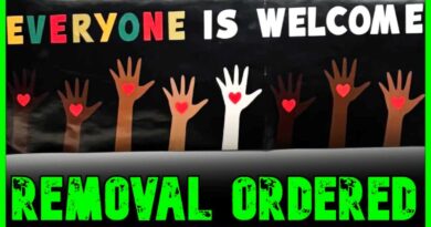 Teacher FORCED To Remove ‘EVERYONE IS WELCOME’ Sign | The Kyle Kulinski Show